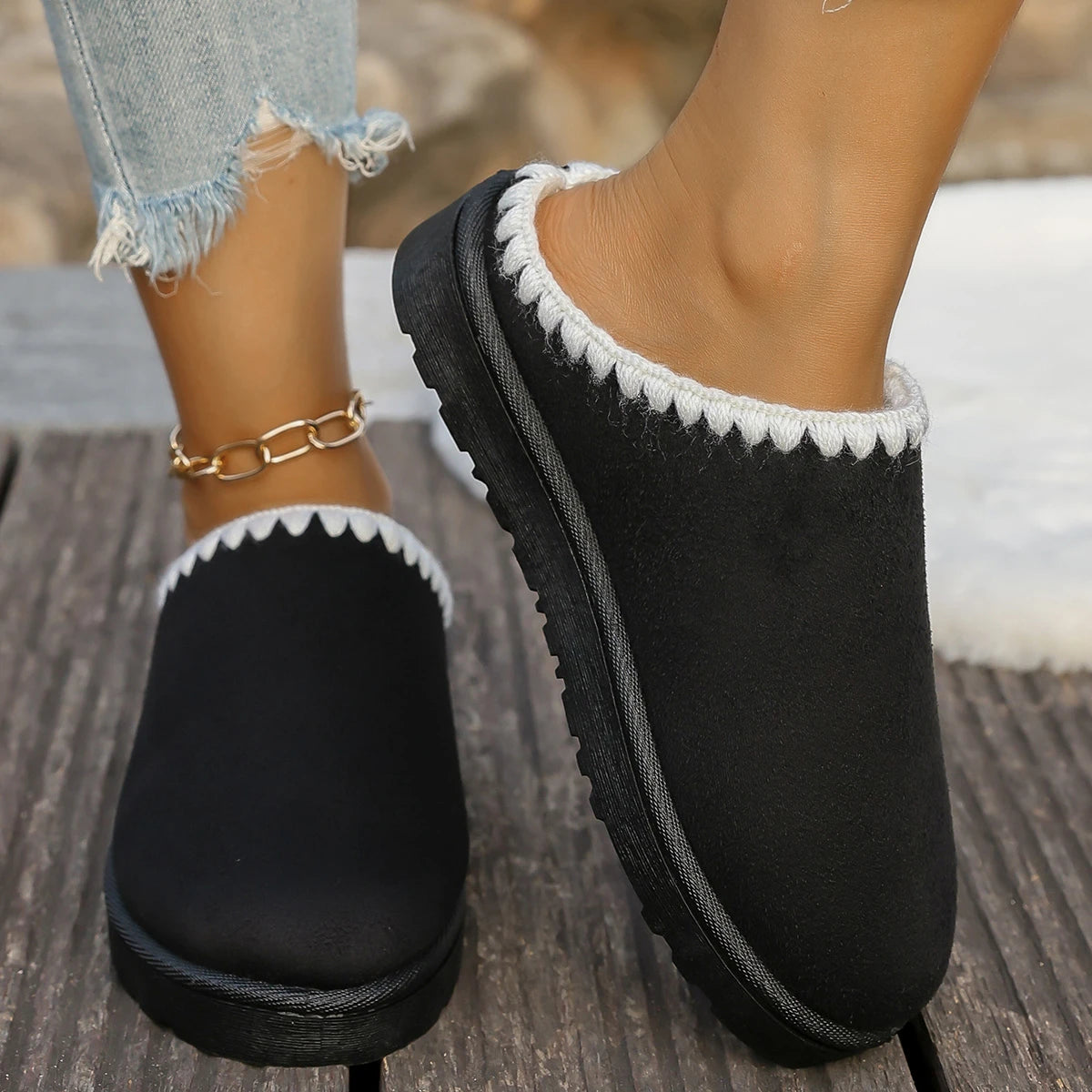 LBSFY -2025 Winter warm fluffy Woman slippers soft bottom non slip thick plush clogs women Casual Platform House inddor Shoes slides