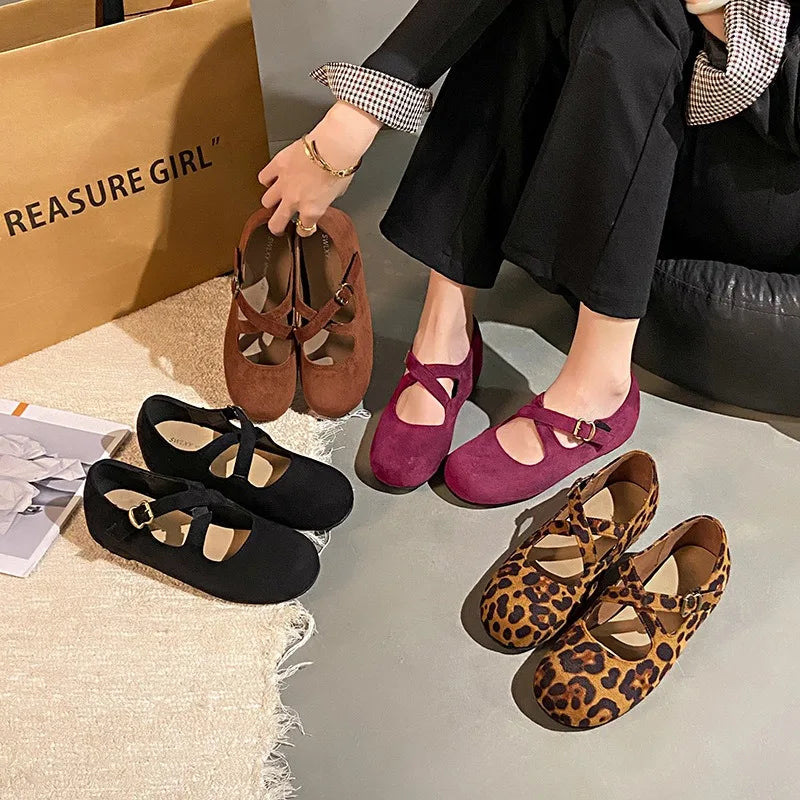 LBSFY -Retro Faux Suede Flat Internal Increase Women Dance Shoes 2025 Spring Autumn New French Casual Commuting Mary Jane Shoes Woman