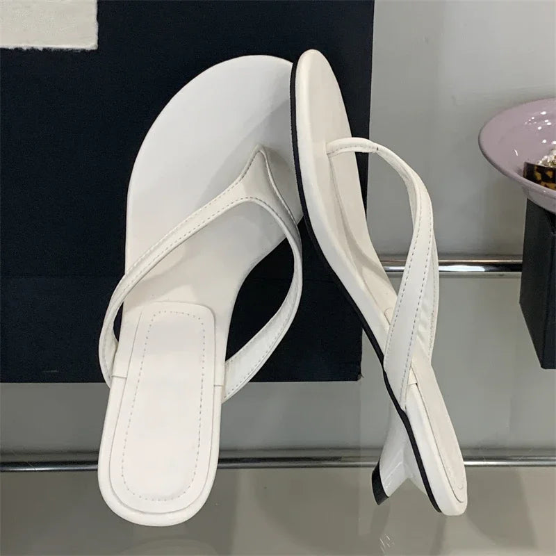 LBSFY -Summer Fashion Comfortable Round Clip Toe Slippers Women Thin Low Heels Casual Sandals Flip Flops Beach Shoes Zapatos De Mujer