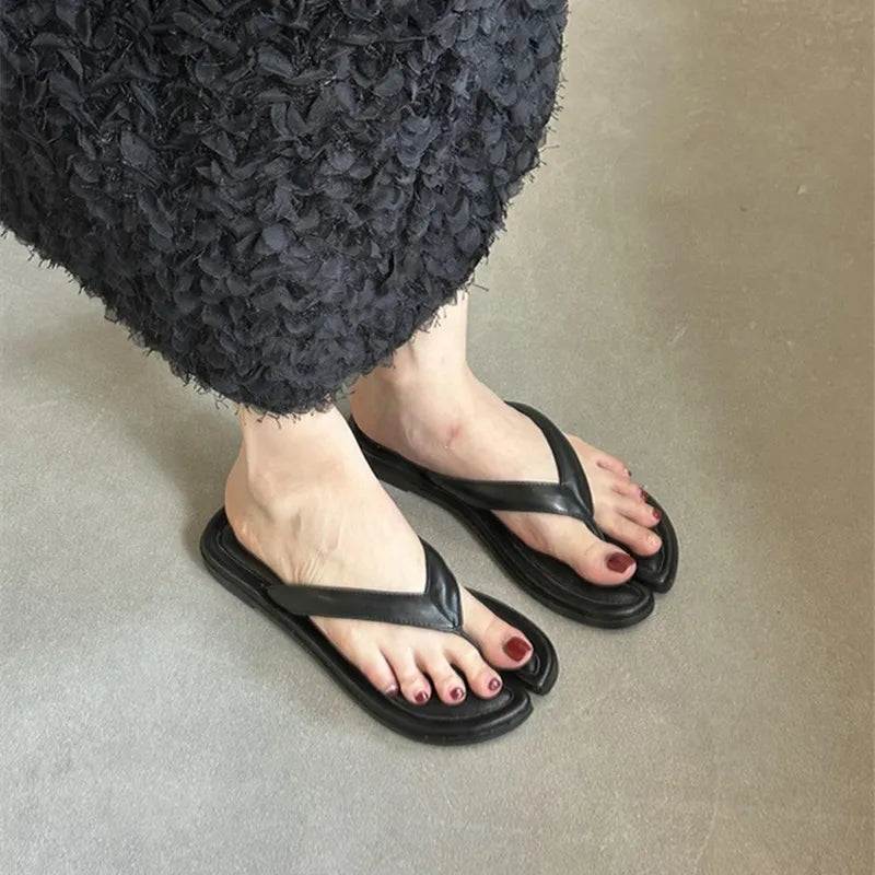 LBSFY  -  Women Shoes Slippers Korean Version Summer Fashion Soft Beach Shoes Outside Fashion Anti-Slippery Breathable Flip Flops