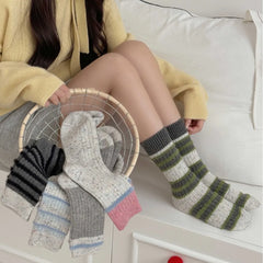 Lbsfy 5 pieces Wool Winter Thick Warm Cute Socks Cotton Korean Stripe Designer Socks Middle Tube Kawaii Casual Harajuku Women Socks