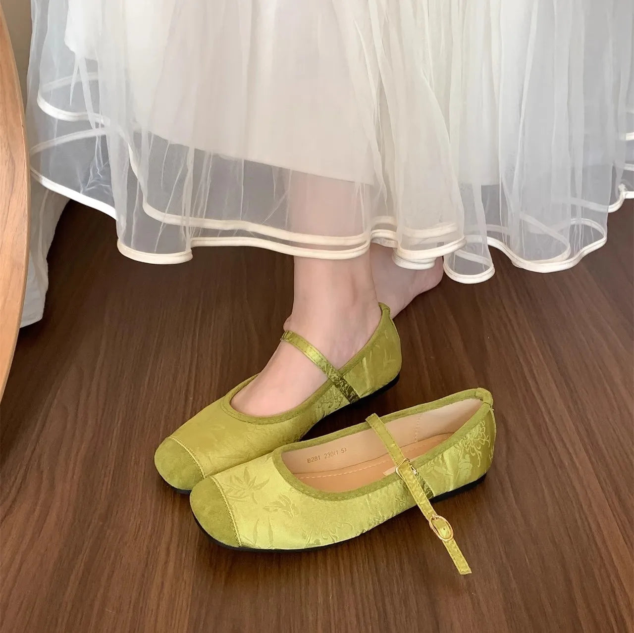 LBSFY -New Brand Women Flat Shoes Round Toe Shallow Slip On Ladies Casual Ballet Shoes Soft Leather Eelgant Ballet Shoes Mujer
