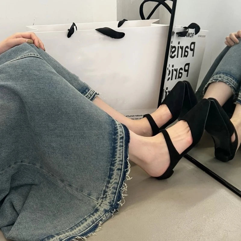 LBSFY  -  Women Mules 2025 Spring New Closed Toe Women Mules Pointed Toe Half-slippers For Women Low-heeled Fashion Female Slippers