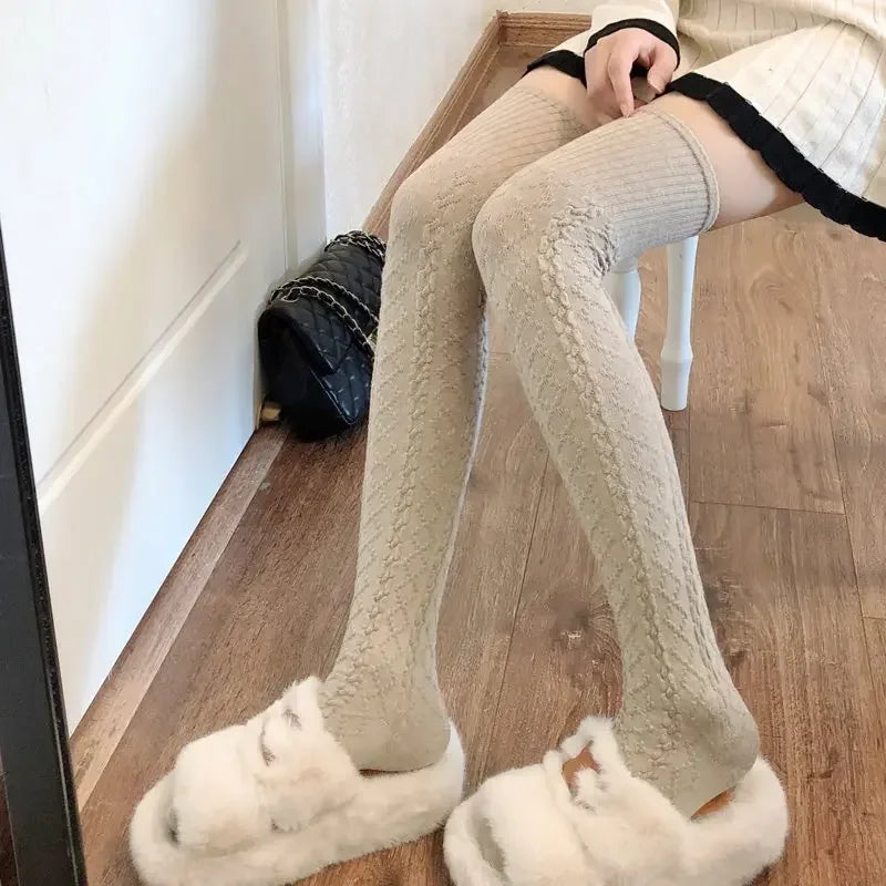 Lbsfy Wool Socks Woman Autumn/Winter Solid Color Thigh High Medias Lolita Thick Warm Stockings Black White Long Leg Socks for Female