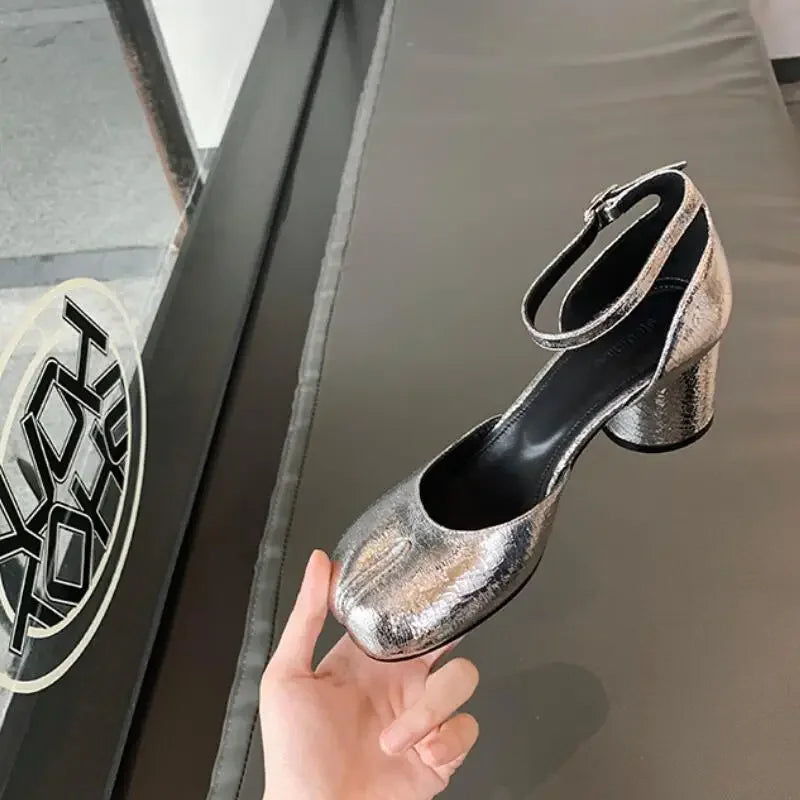 LBSFY -Fashion Tabi Ninja Shoes WomenRound Split Toe Shallow Thick Heel Sandals Single Mid Heel Mary Janes Shoes Female Pumps