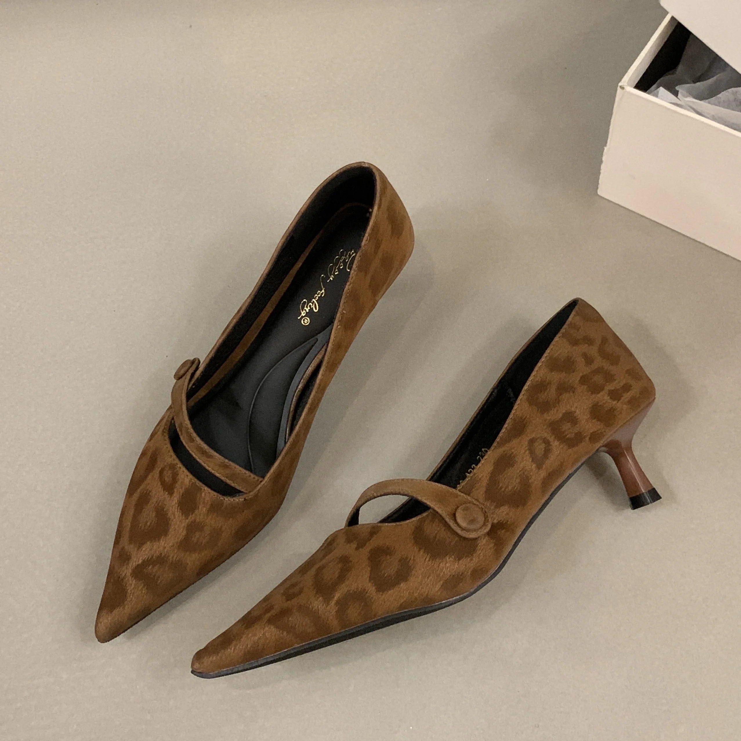 LBSFY  -Spring Women Pumps Shoes Fashion Pointed Toe Slip On Ladies Elegant Single Shoes Thin Low Heel Dress Pumps Shoes M