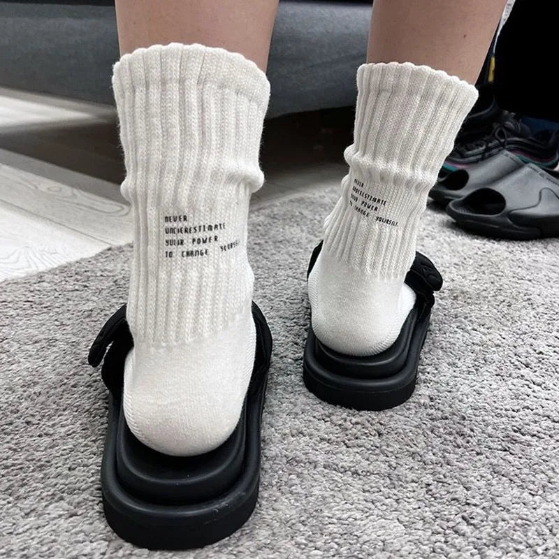 Lbsfy Vintage Simple Letter Socks for Men Women Soft Breathable Sports Socks Autumn Winter Solid Color Casual Versatile Stacked Sock