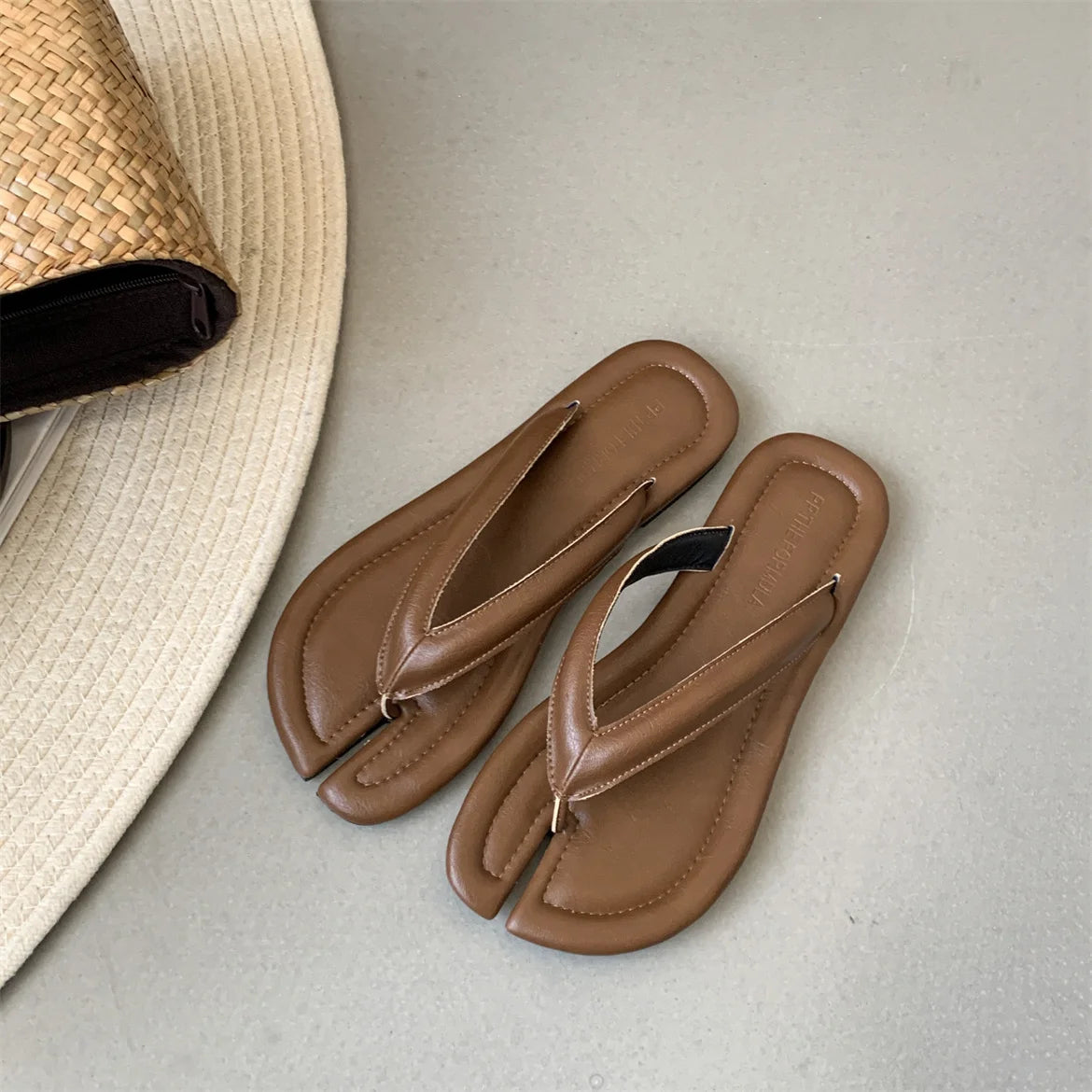 LBSFY - Ladies Clip Toe Flip Flops Silver Tabi Ninja Slippers Woman Beach Shoes Flat Sandalias Femme Slides Split Toe Sand
