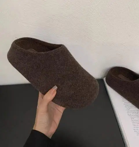 LBSFY -Fashion Flat Slippers for Women 2026 New Outdoor Cozy Soft Flat Mules Lady Retro Spring House Slides Antiskid Beach Shoe