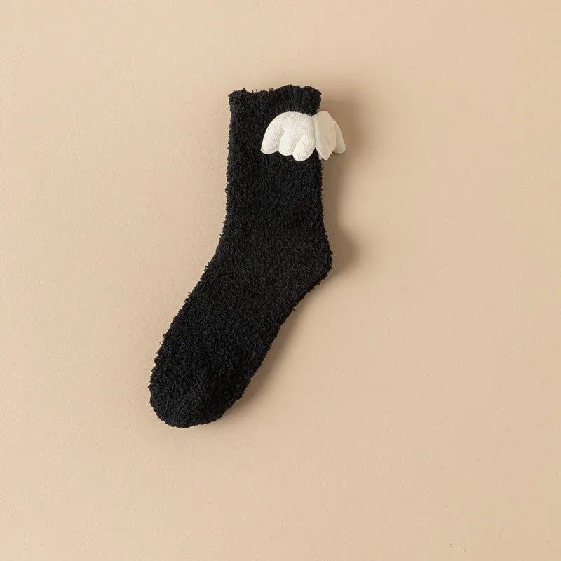 Lbsfy Wing Woman Sock Thicken Crew White Black Cotton Soft Coral Fleece Kawaii Cute Hosiery Autumn Winter Warm Casual Ladies Stockings