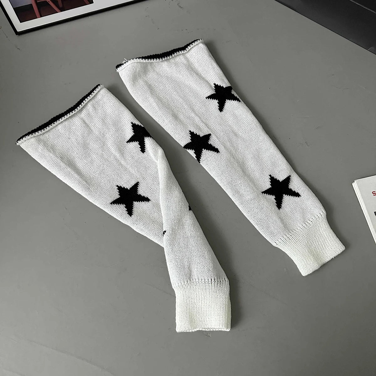 Lbsfy Y2k Star Pattern Knitted Leg Warmers Gothic Loose Leg Cover Sock Girls Winter Casual Leg Protector Stocking JK Thigh High Socks