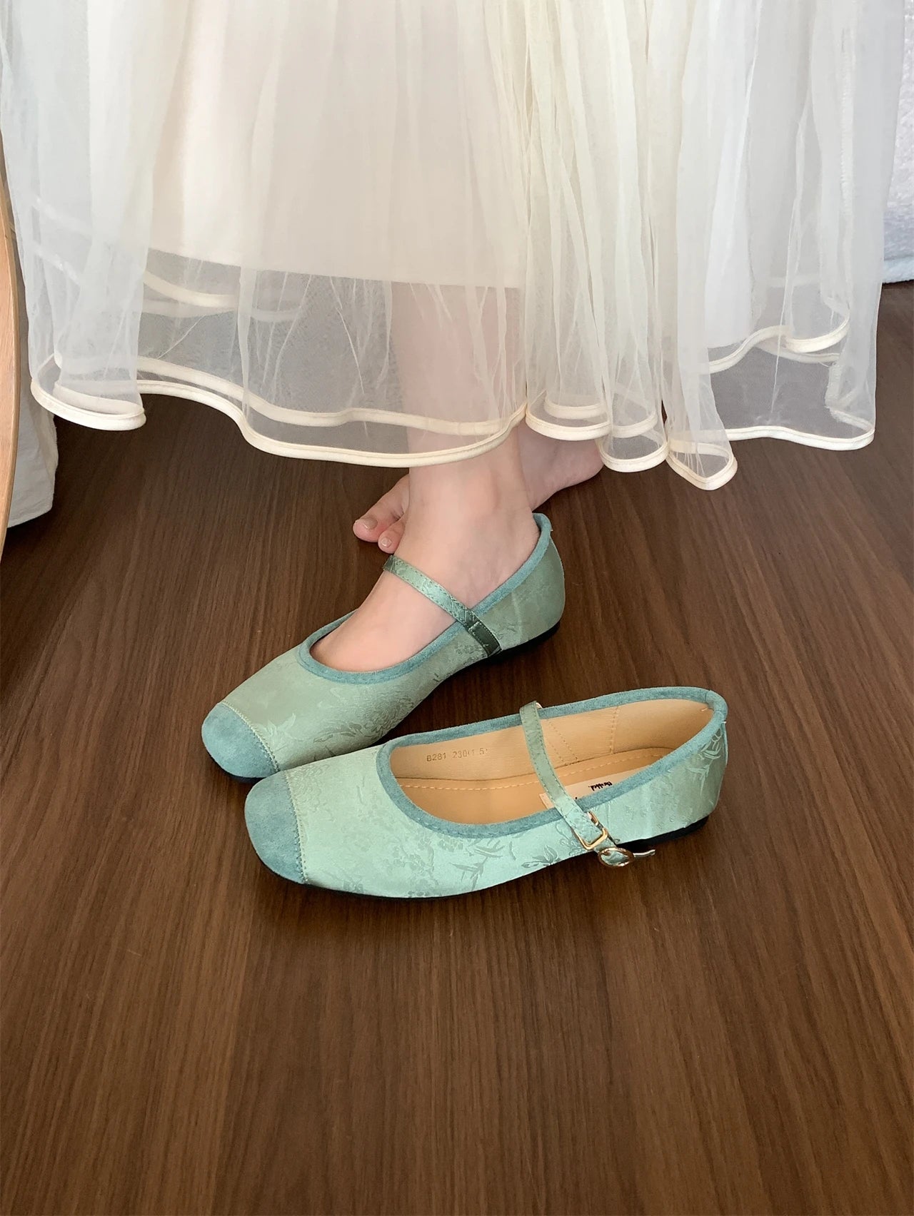 LBSFY -New Brand Women Flat Shoes Round Toe Shallow Slip On Ladies Casual Ballet Shoes Soft Leather Eelgant Ballet Shoes Mujer
