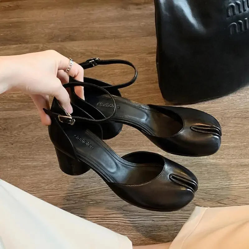 LBSFY -Fashion Tabi Ninja Shoes WomenRound Split Toe Shallow Thick Heel Sandals Single Mid Heel Mary Janes Shoes Female Pumps