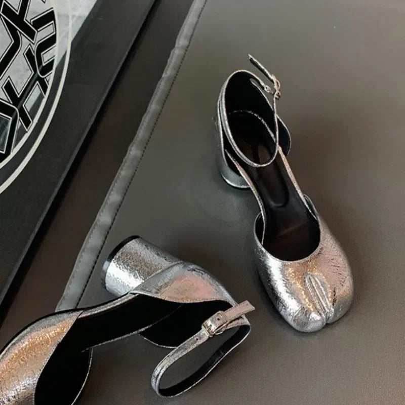 LBSFY -Fashion Tabi Ninja Shoes WomenRound Split Toe Shallow Thick Heel Sandals Single Mid Heel Mary Janes Shoes Female Pumps