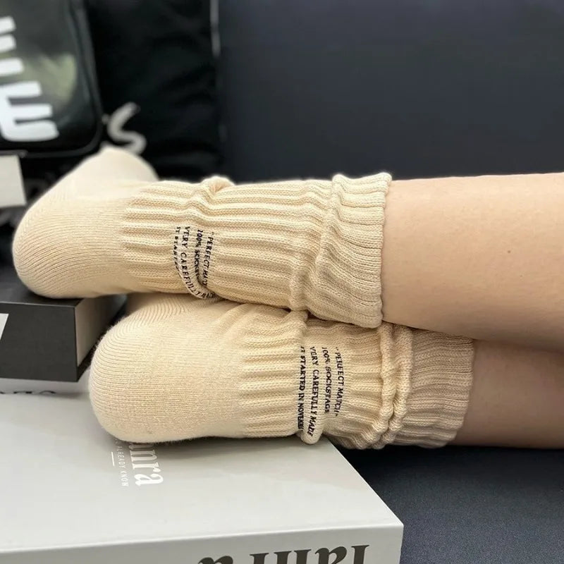 Lbsfy Vintage Simple Letter Socks for Men Women Soft Breathable Sports Socks Autumn Winter Solid Color Casual Versatile Stacked Sock