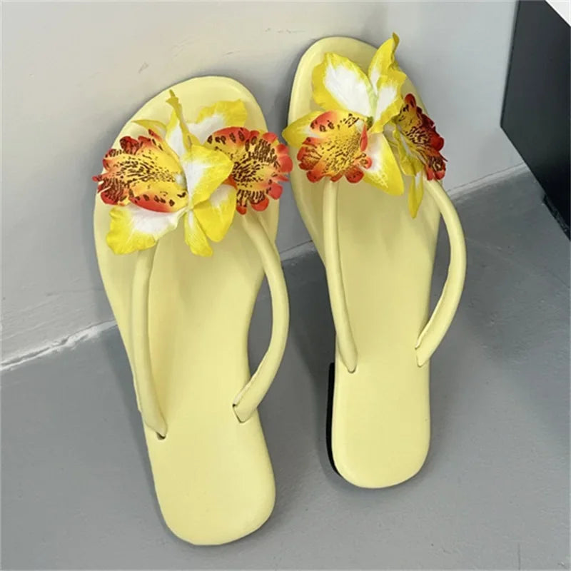 LBSFY -New Design Camouflage Flower Low Flat Heels Women Slippers Summer Clip Toe Casual Outdoors Dress Flip Flops Shoes