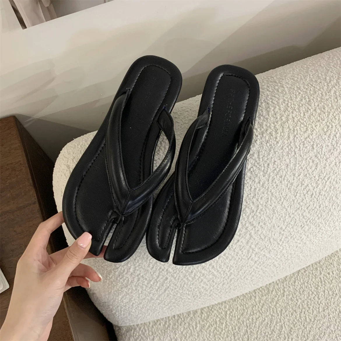 LBSFY - Ladies Clip Toe Flip Flops Silver Tabi Ninja Slippers Woman Beach Shoes Flat Sandalias Femme Slides Split Toe Sand