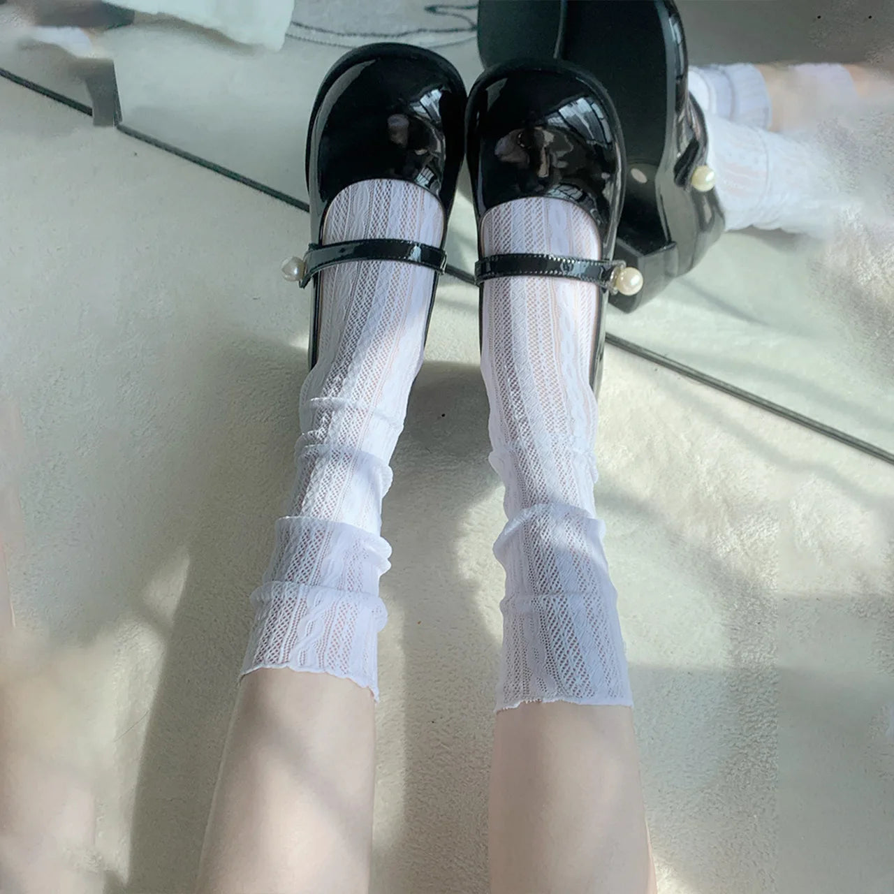 Lbsfy Summer Thin Girls Socks Lolita Solid Color Mid-calf Lace Casual Socks for Women Black White Mesh Middle Tube Floral Stockings