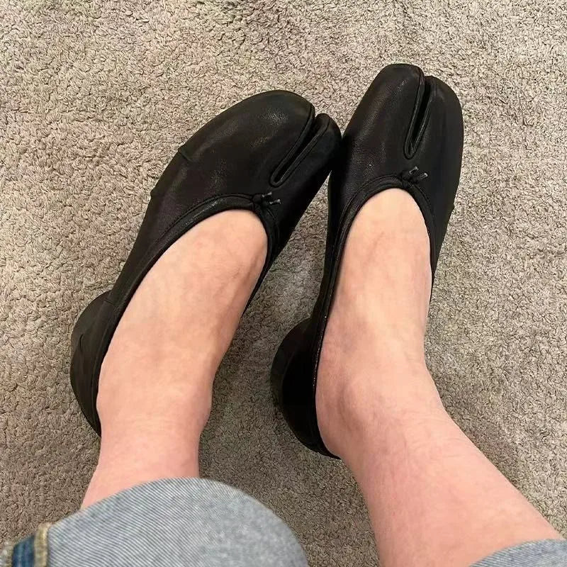 LBSFY -Spring Summer Microfiber Leather Split Toe Women Pumps Fashion Pleated Designer Low Heeled Tabi Soft Soles Loafers Casual Shoes