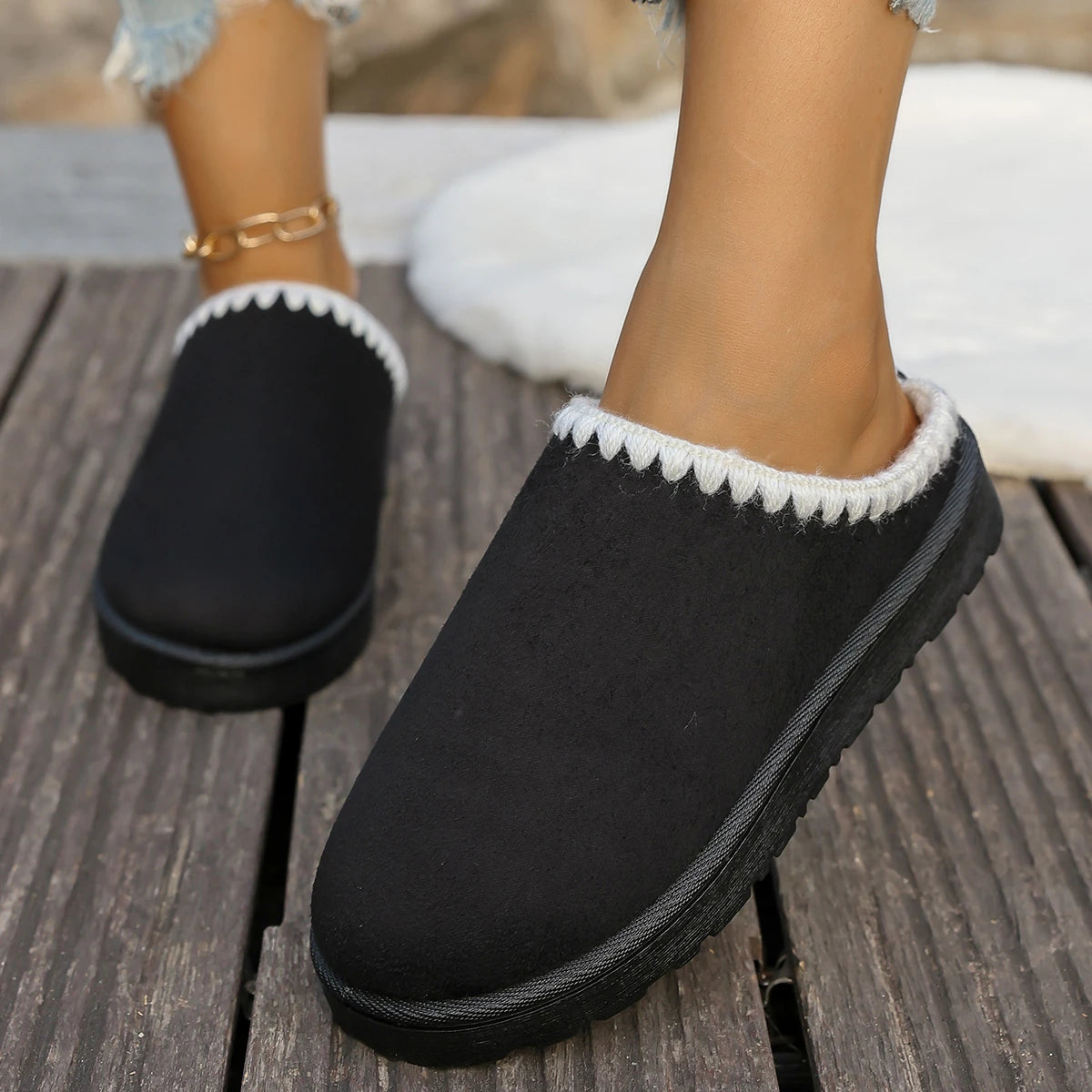 LBSFY -2025 Winter warm fluffy Woman slippers soft bottom non slip thick plush clogs women Casual Platform House inddor Shoes slides