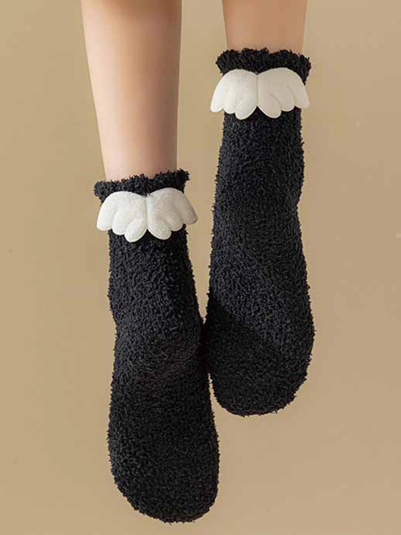 Lbsfy Wing Woman Sock Thicken Crew White Black Cotton Soft Coral Fleece Kawaii Cute Hosiery Autumn Winter Warm Casual Ladies Stockings