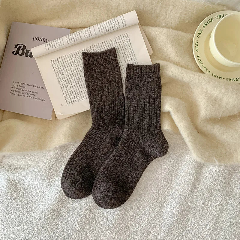 Lbsfy Warm Autumn Cashmere Thick Wool White Socks Women Winter Thicken Warm Harajuku Socks Cute Thermal Japanese Fashion Solid Color