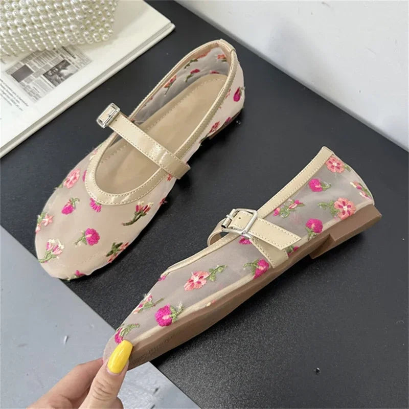 LBSFY -Designer Embroidered Flower Mesh Fabric Flat Heels Women Sandals Fashion Round Toe Buckle Strap Casual Mule Shoes