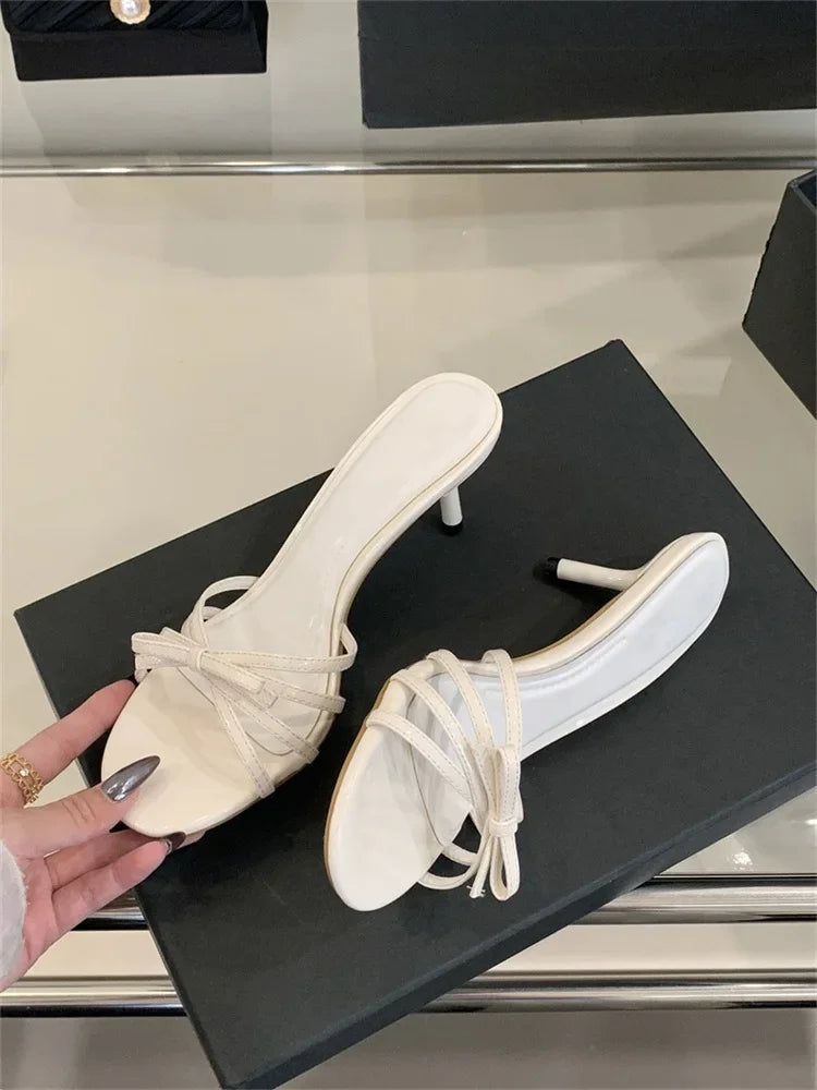 LBSFY -Summer Fashion Round Toe Slippers Women Narrow Band Thin Low Heels Beach Casual Sandals Flip Flops Shoes Zapatos De Muje