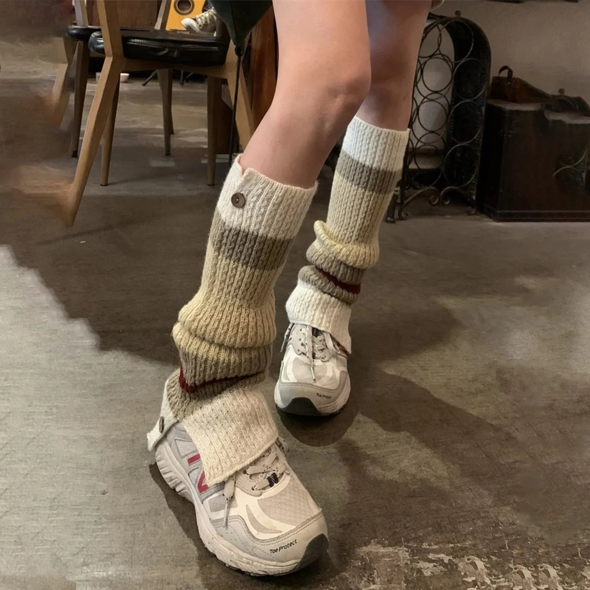 Lbsfy Autumn and Winter New Leg Warmers Woman Solid Color Striped Thick Knitted Leg Warmers Buttons Slit Warm Socks for Women