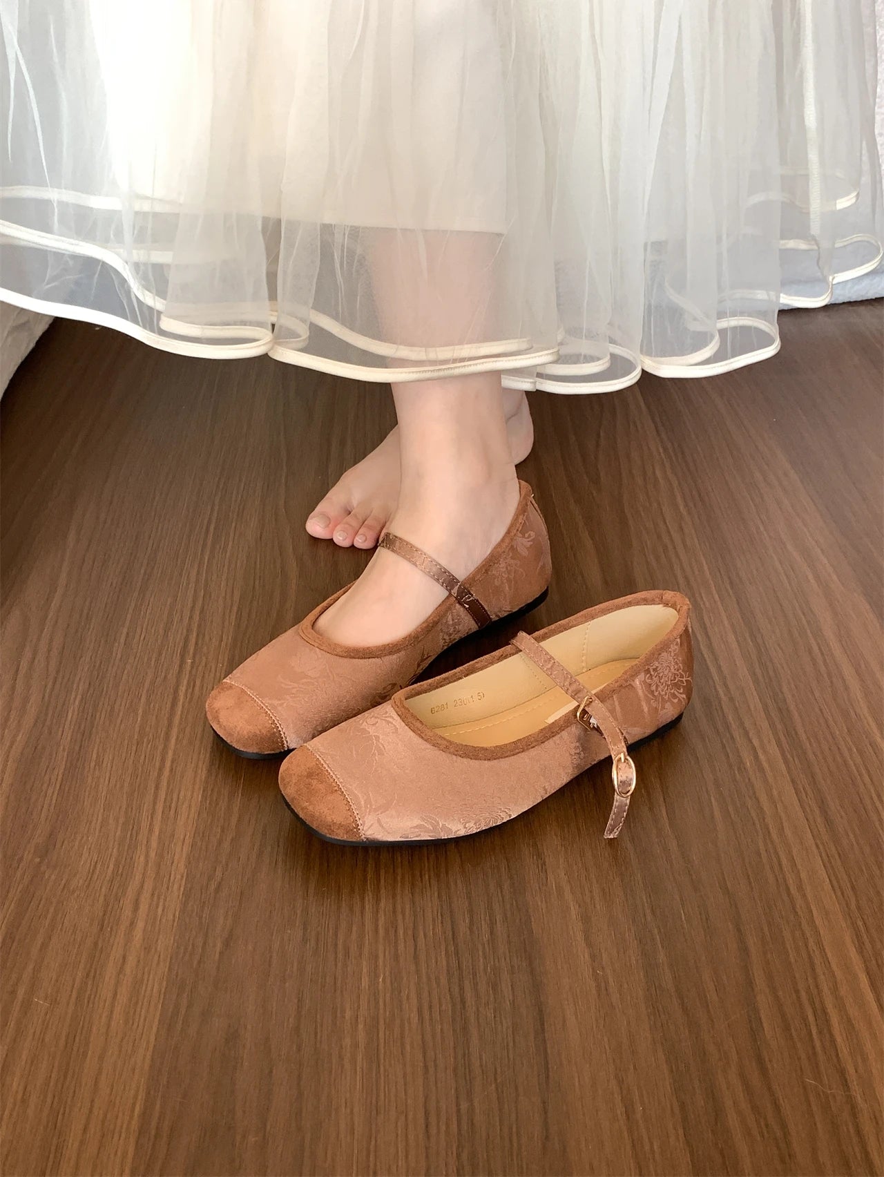 LBSFY -New Brand Women Flat Shoes Round Toe Shallow Slip On Ladies Casual Ballet Shoes Soft Leather Eelgant Ballet Shoes Mujer