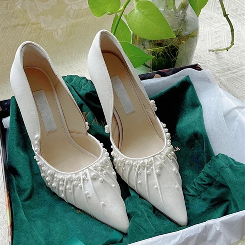 LBSFY  -  Spring and Autumn New Pointed Shallow Mouth High Heels Women's White Pleated Pearl Bridesmaid Bridesmaid Wedding Shoes