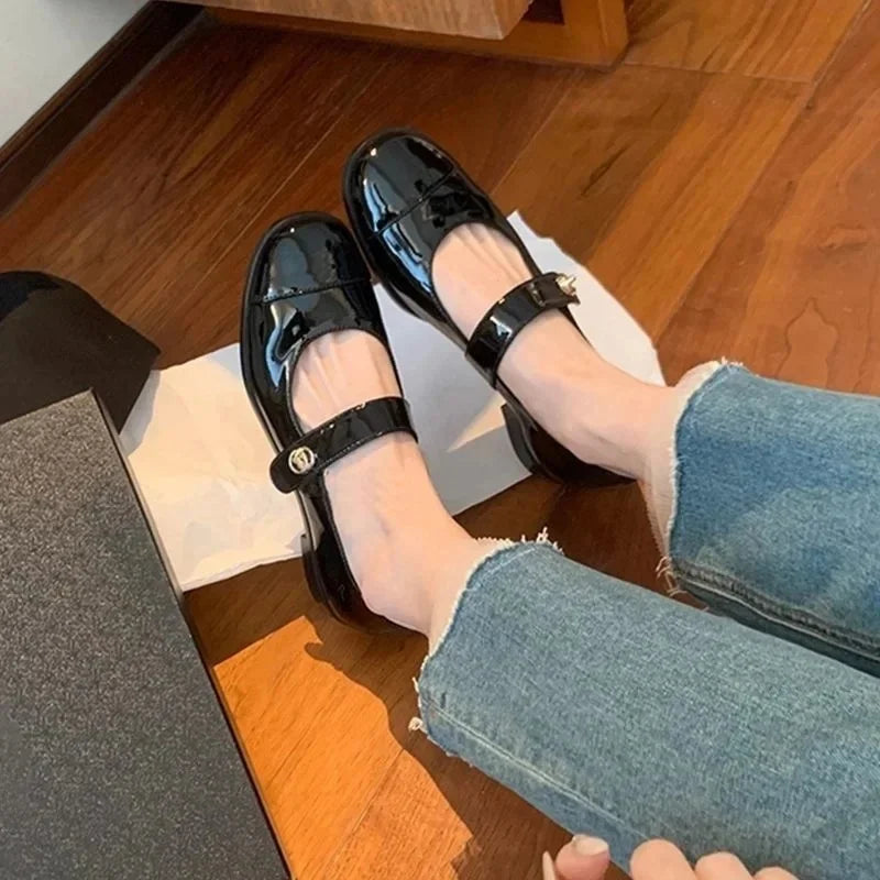 LBSFY -Mary Jane Flat Bottom Shoes Women's Autumn Winter New Style French Low Heel Thick Heel Small Leather Shoes Buckle Design