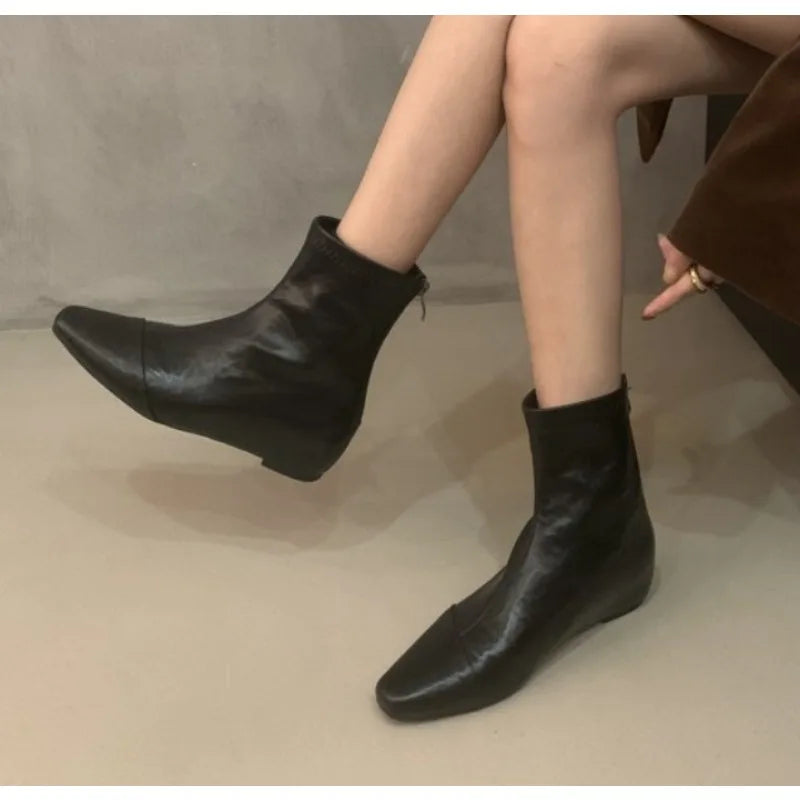 LBSFY -New Fashion Women's Retro Short Boot Women's Autumn/Winter Genuine Leather Pointed Boots Flat Bare Shoes for Women Thin Shoes