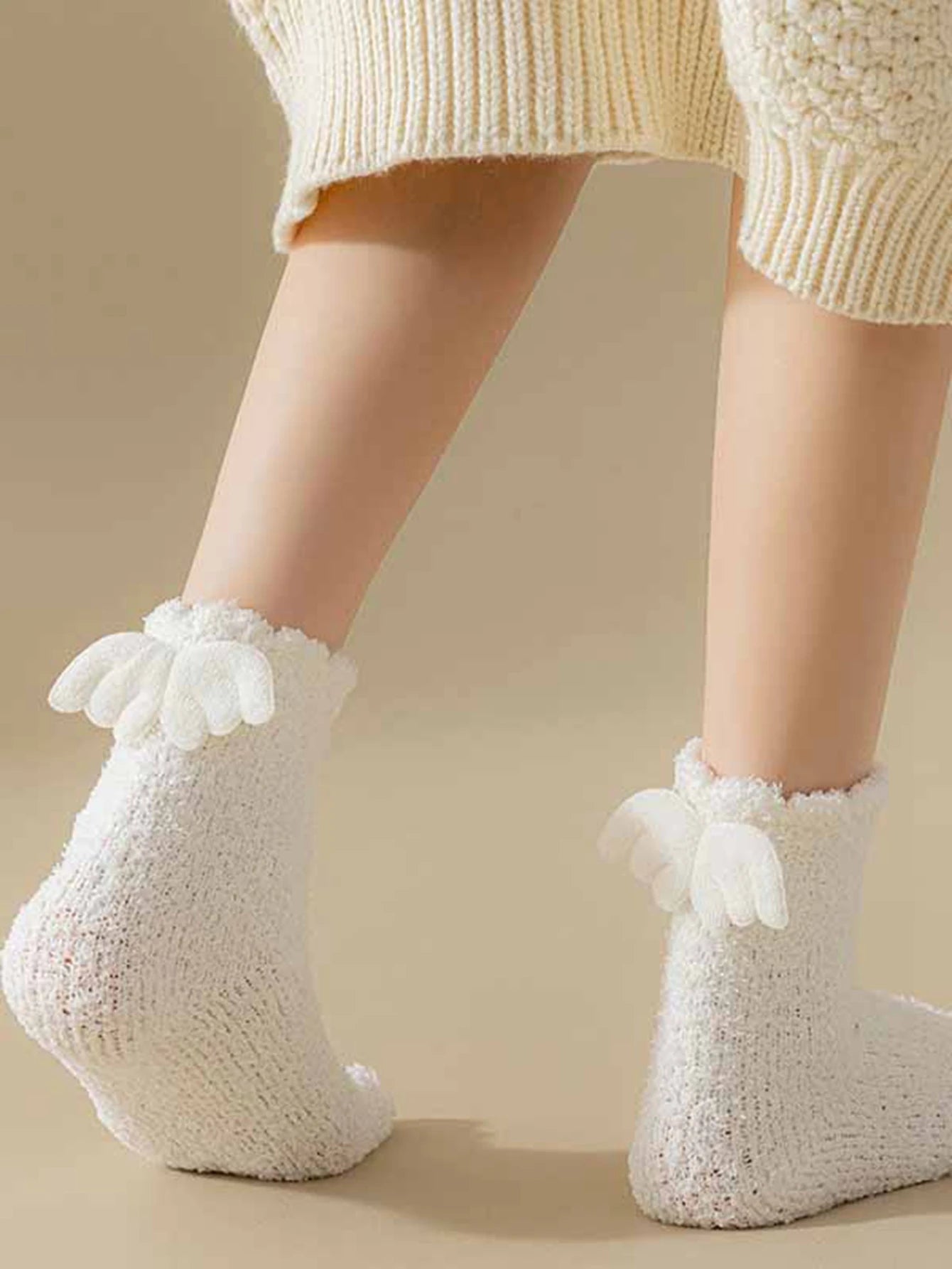 Lbsfy Wing Woman Sock Thicken Crew White Black Cotton Soft Coral Fleece Kawaii Cute Hosiery Autumn Winter Warm Casual Ladies Stockings