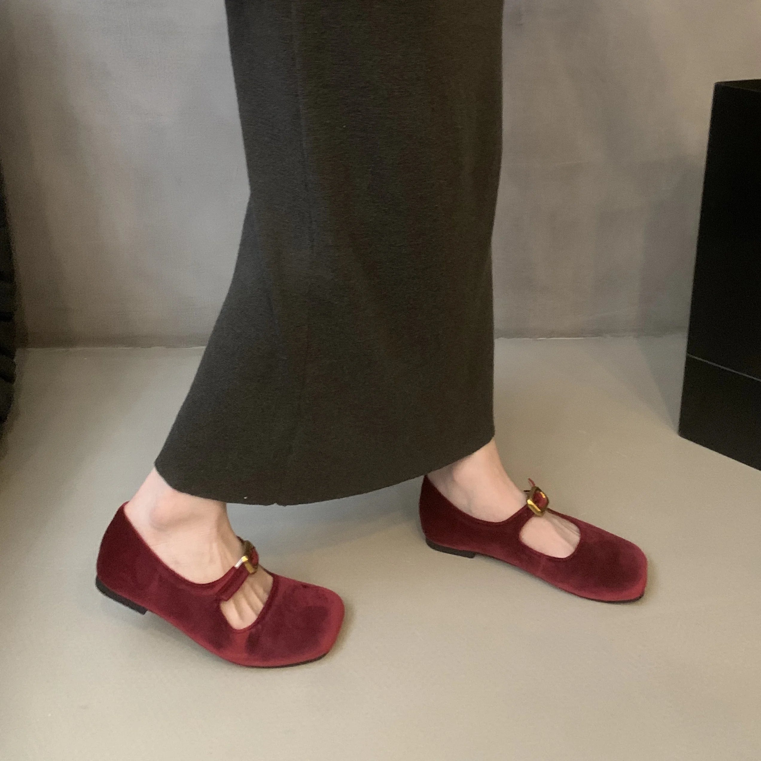 LBSFY  -  2024 Winter New Women Flats Fashion  Velvet Round Toe Ladies Casual Mary Jane Shoes Soft Sole Ballerinas Shoes