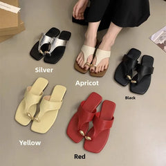 LBSFY -Women's Summer New Soft Flat Bottom Sandals Toe Post Beach Sandals Outdoor Rubber Sole Plastic Upper Metal Decorated Flip Flops