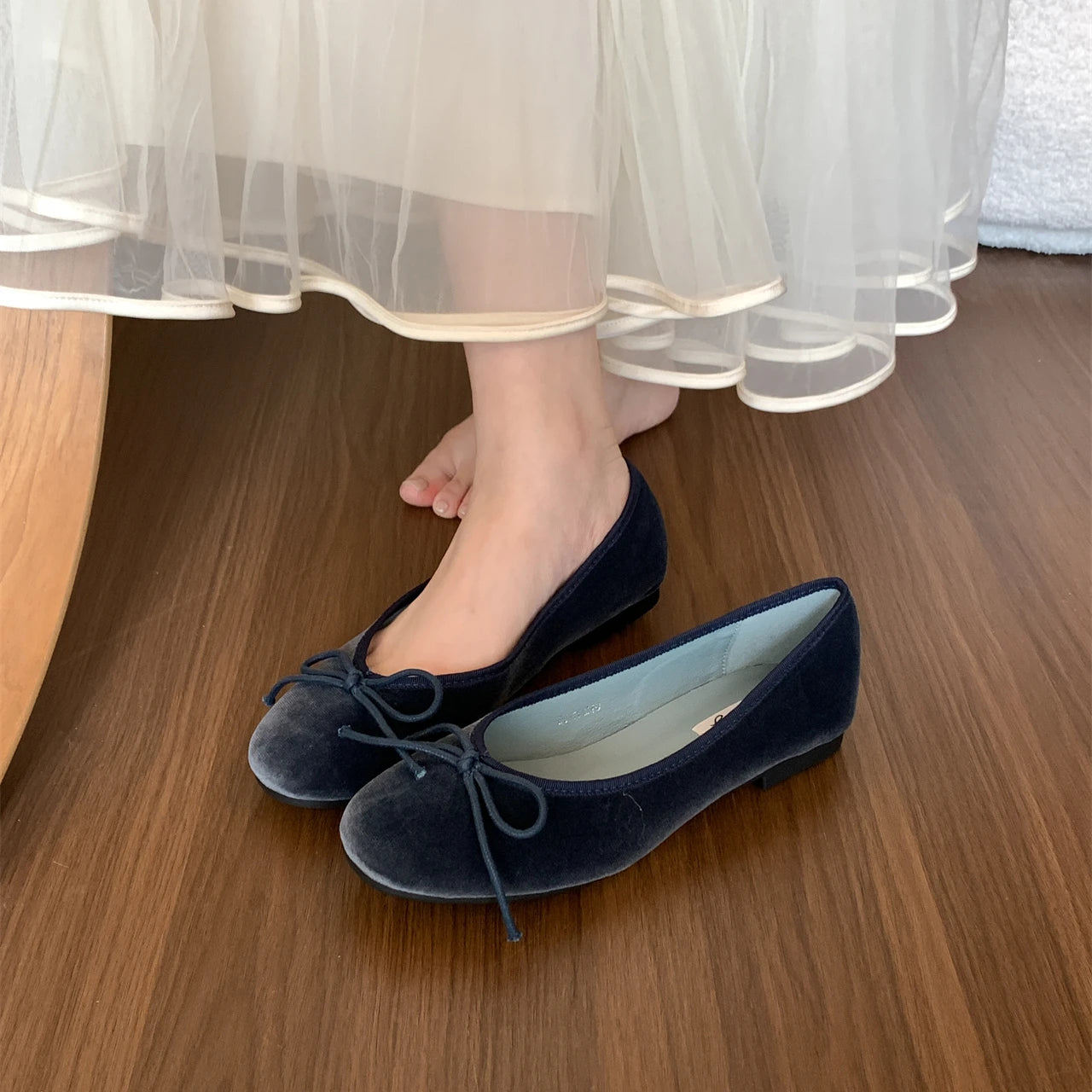 LBSFY -Brand Women Velvet Flats Round Toe Shallow Soft Ballerina Shoes Ladies Casual Dress Shoes Ballet Loafers Classics Mujer