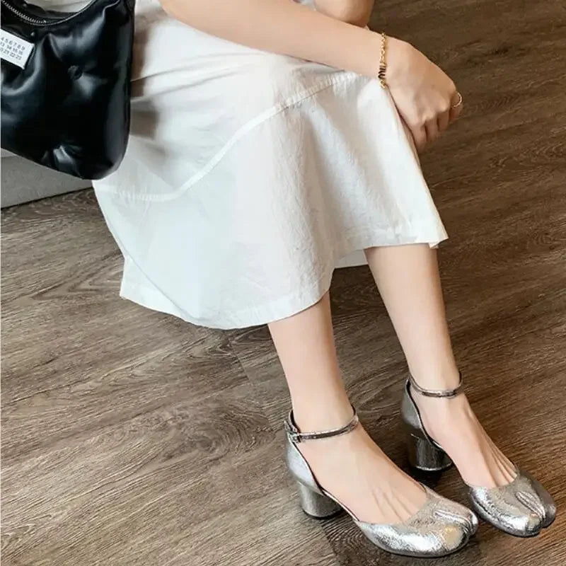 LBSFY -Fashion Tabi Ninja Shoes WomenRound Split Toe Shallow Thick Heel Sandals Single Mid Heel Mary Janes Shoes Female Pumps