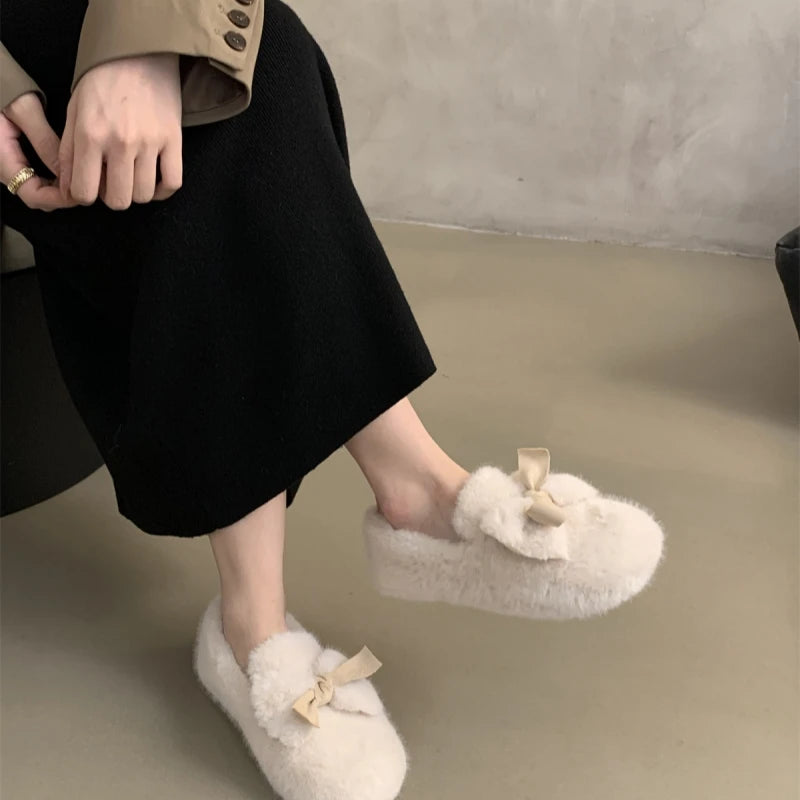 LBSFY  -A slip-on bean shoes women winter plus cashmere cotton shoes 2024 new bow hair shoes women wear flat shoes