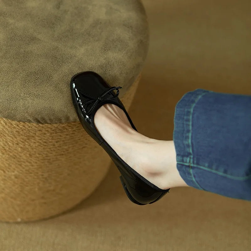 LBSFY -new Spring Autumn fashion Woman's Flats Patent Leather Ballet Flats Bowtie Boat Shoes Low Heels Slip on Flat Woman Black Loafers