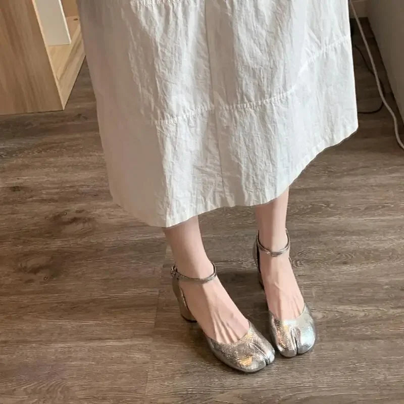 LBSFY -Fashion Tabi Ninja Shoes WomenRound Split Toe Shallow Thick Heel Sandals Single Mid Heel Mary Janes Shoes Female Pumps