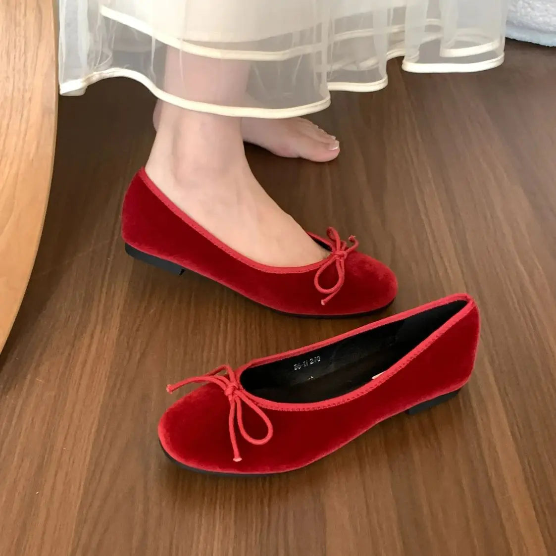 LBSFY -Brand Women Velvet Flats Round Toe Shallow Soft Ballerina Shoes Ladies Casual Dress Shoes Ballet Loafers Classics Mujer