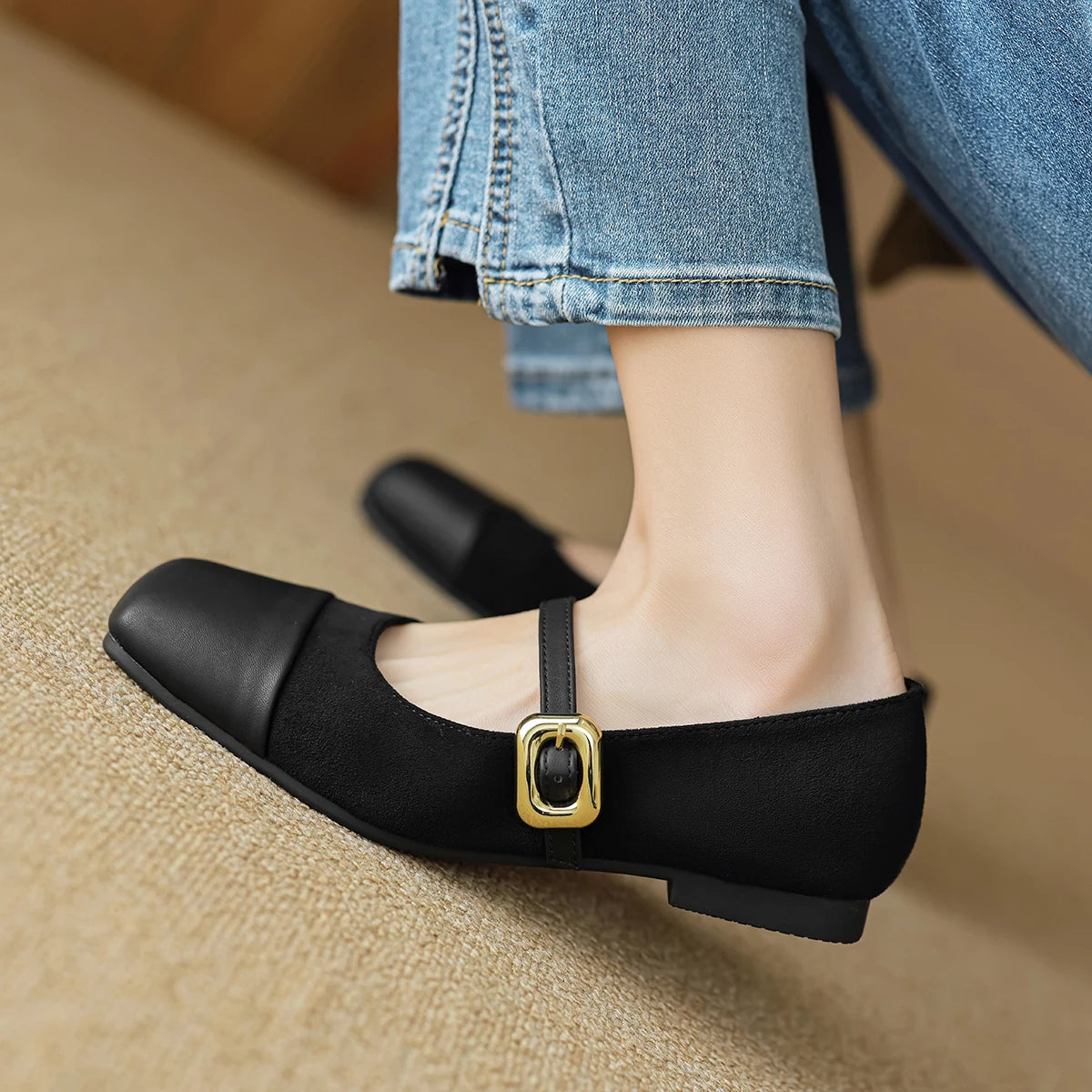 LBSFY  -  Fashion Womens Flat Shoes Classic British Style Mary Jane Shoes Comfortable Shallow Women Loafers Metal Decoration Casual Shoes