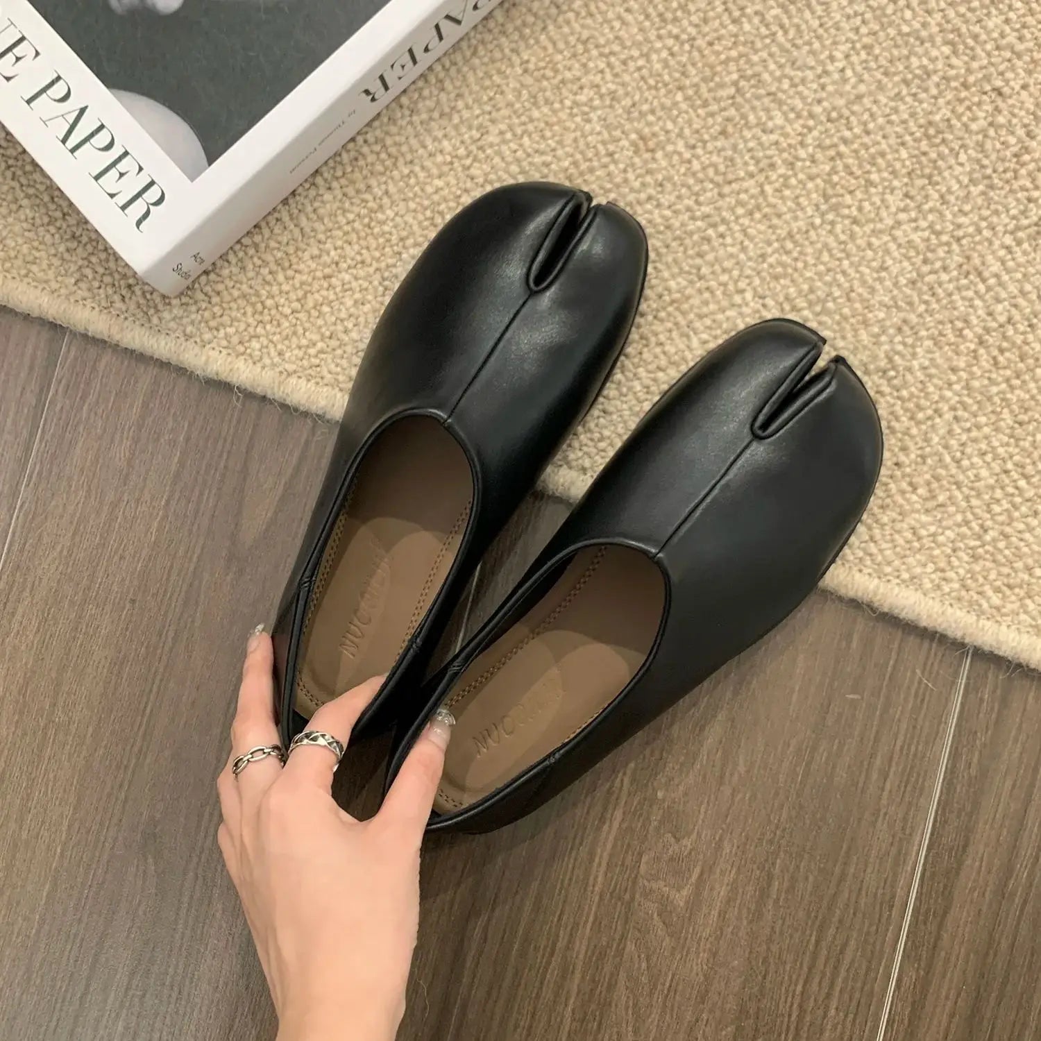 LBSFY -Women Tabi Ninja Slip On Flats Split Toe Slippers Round Toe Shallow Lazy Slip On Boat  Mules Shoes Soft Loafers Mujer