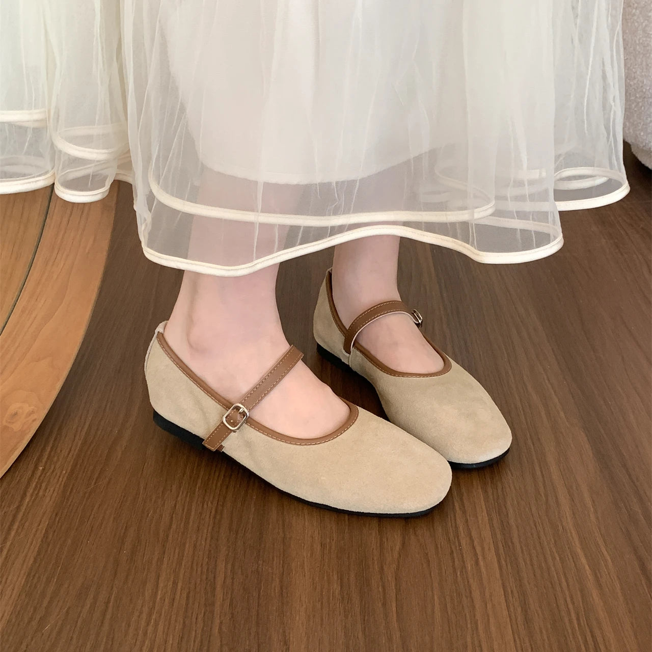 LBSFY  -  New Brand Women Flats Round Toe Shallow Slip On Ladies Casual Ballet Shoes Soft Leather Eelgant Dress Shoes Mujer