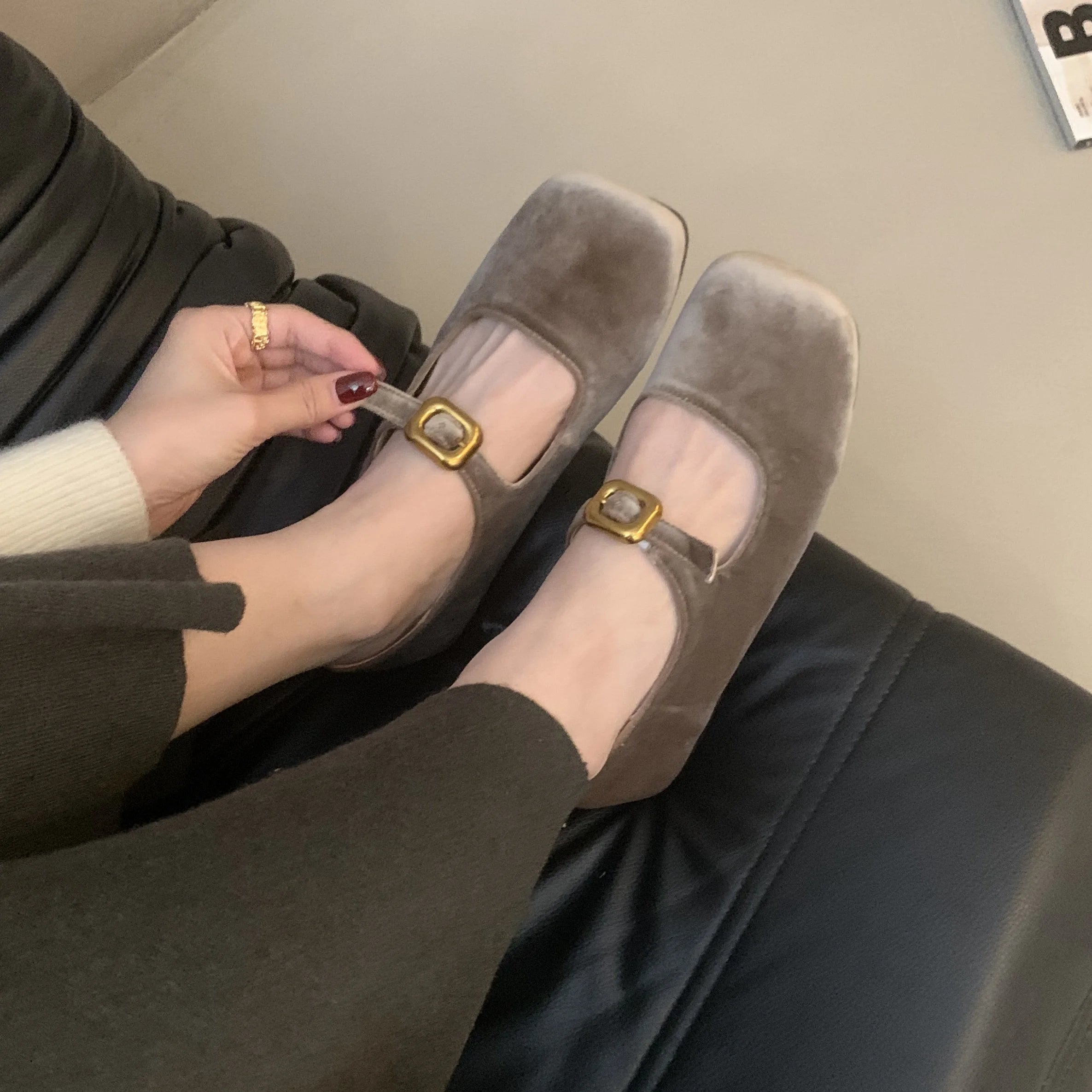LBSFY  -  2024 Winter New Women Flats Fashion  Velvet Round Toe Ladies Casual Mary Jane Shoes Soft Sole Ballerinas Shoes