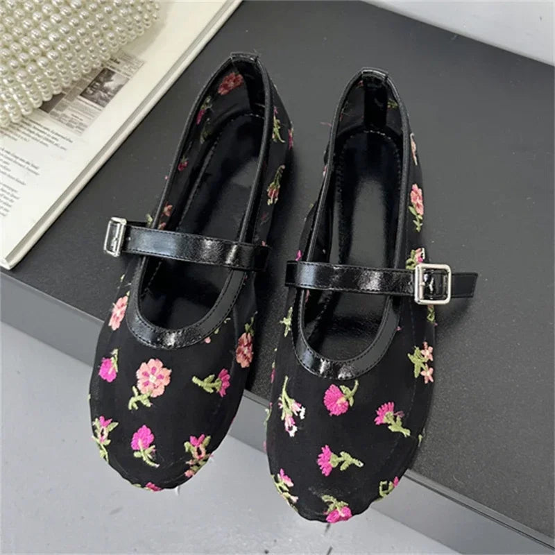 LBSFY -Designer Embroidered Flower Mesh Fabric Flat Heels Women Sandals Fashion Round Toe Buckle Strap Casual Mule Shoes
