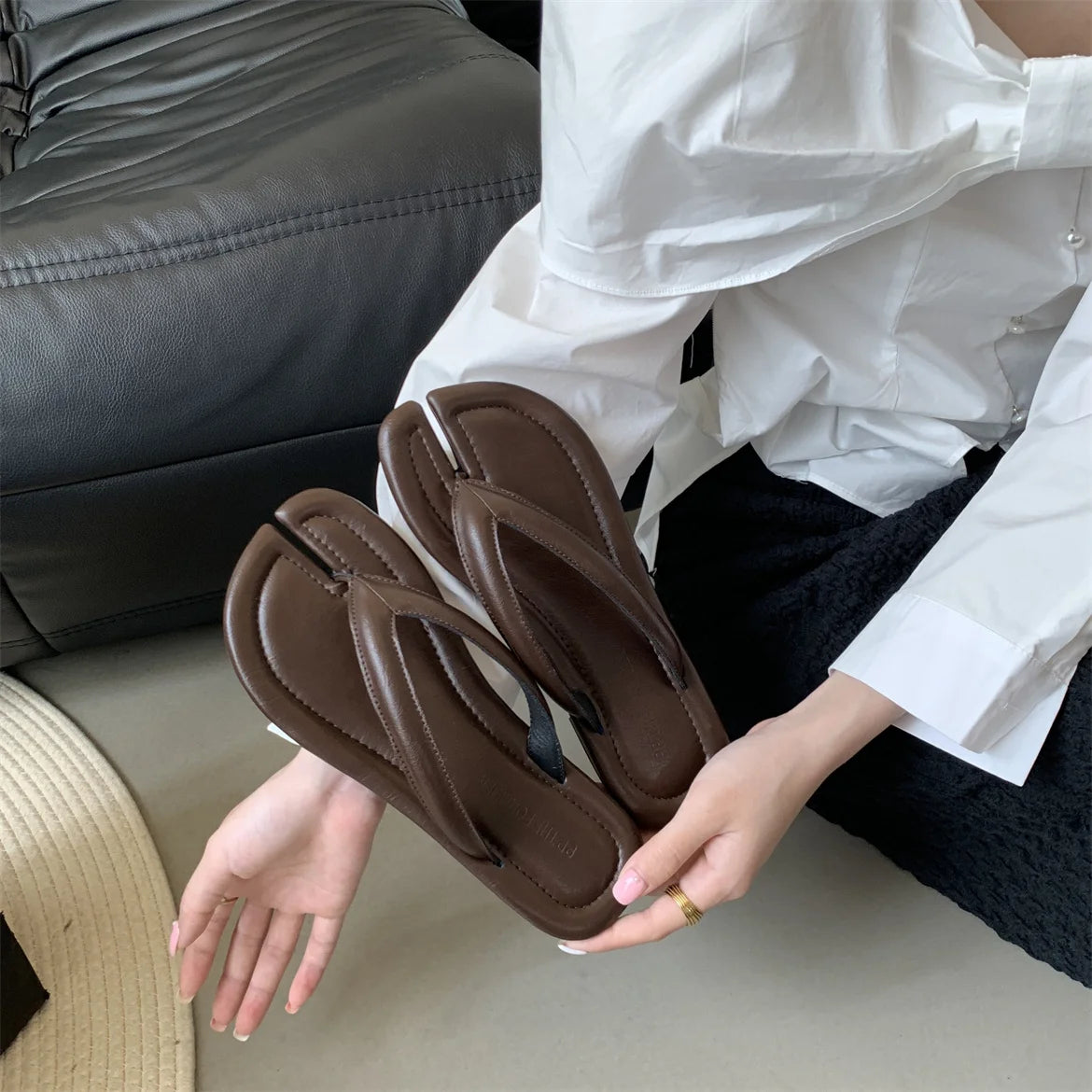 LBSFY - Ladies Clip Toe Flip Flops Silver Tabi Ninja Slippers Woman Beach Shoes Flat Sandalias Femme Slides Split Toe Sand