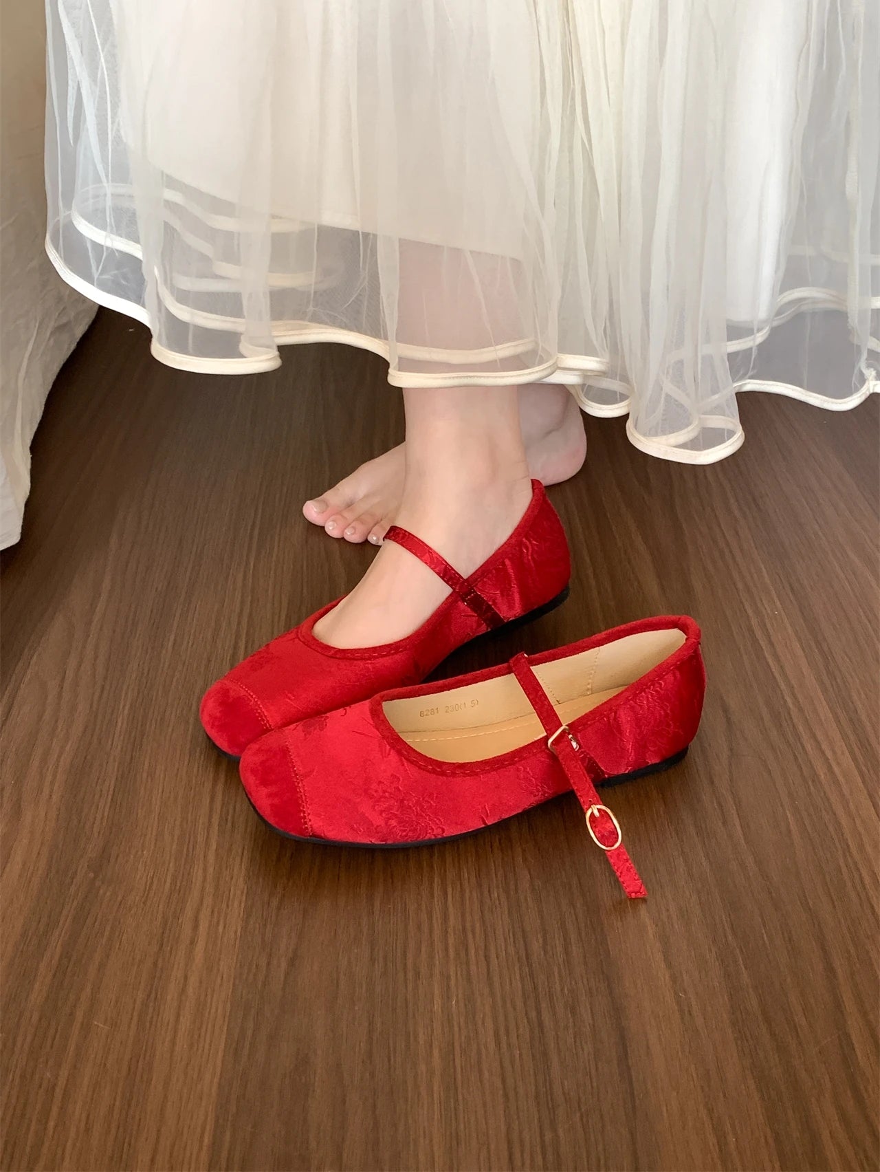 LBSFY -New Brand Women Flat Shoes Round Toe Shallow Slip On Ladies Casual Ballet Shoes Soft Leather Eelgant Ballet Shoes Mujer