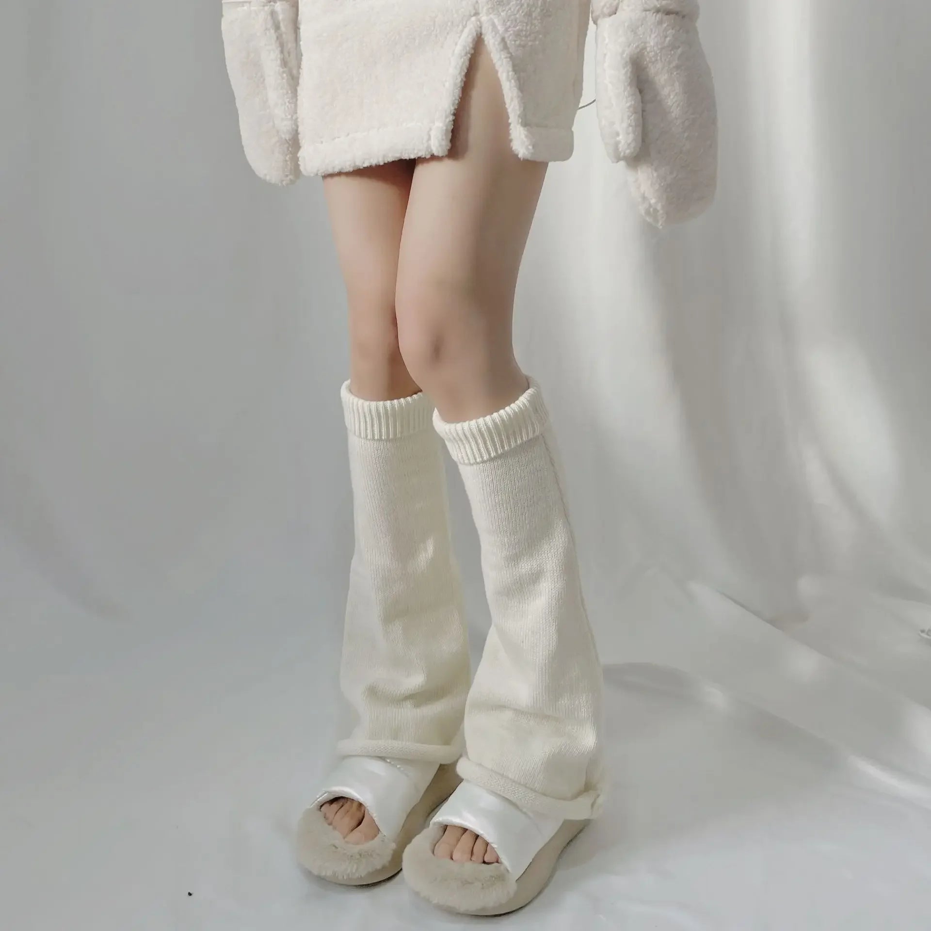 Lbsfy Flared Leg Warmers Women Kawaii White Winter Loose Boot Stocking Girl Uniform Knitted Cute Knee-High Leg Warmers Japanese Fluffy